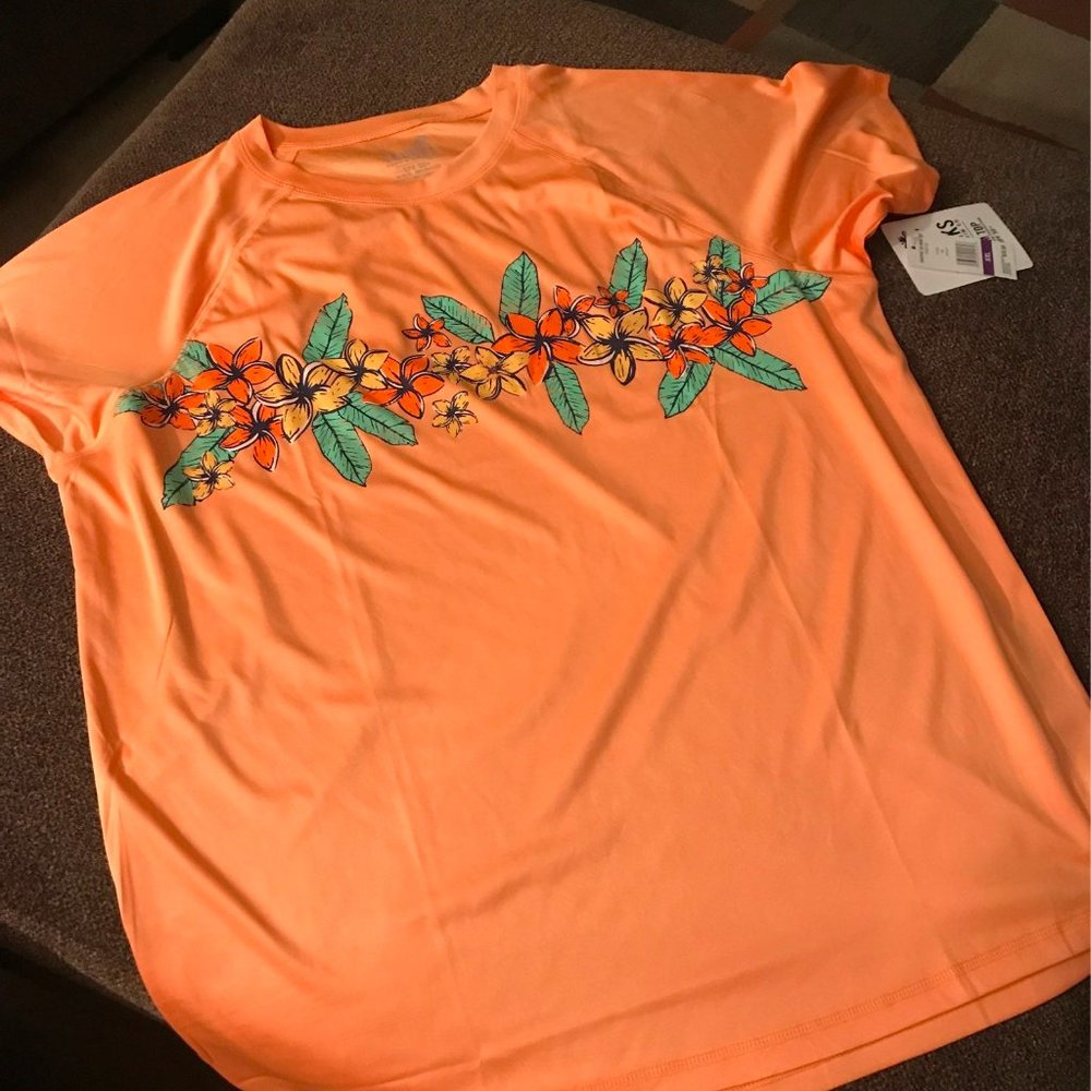 NWT “Trunks” swim top with UPS 50+ size XXL
